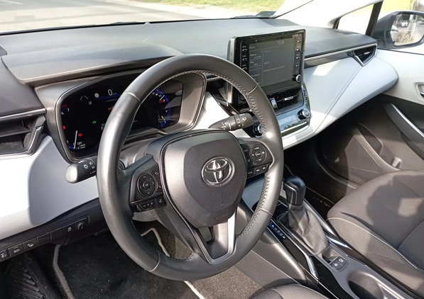 Toyota Corolla cena 80800 przebieg: 85625, rok produkcji 2020 z Piechowice małe 191